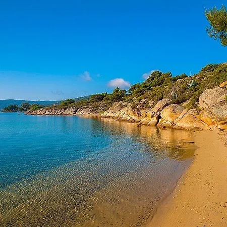 Thalassokipos Aparthotel Vourvourou