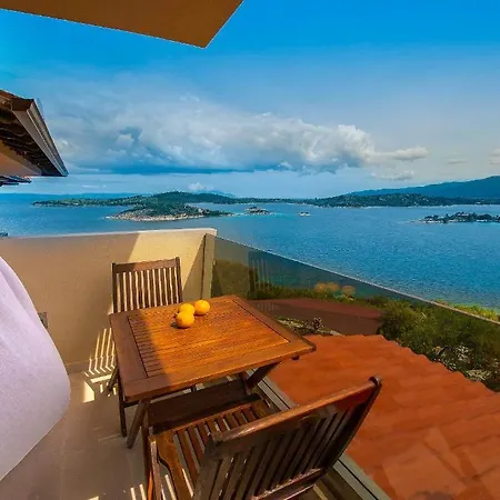 Aparthotel Thalassokipos
