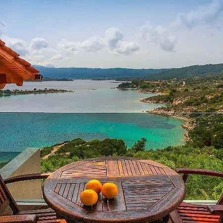 Thalassokipos Vourvourou