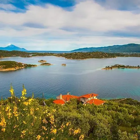 Aparthotel Thalassokipos
