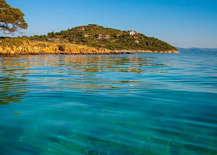 Thalassokipos Vourvourou