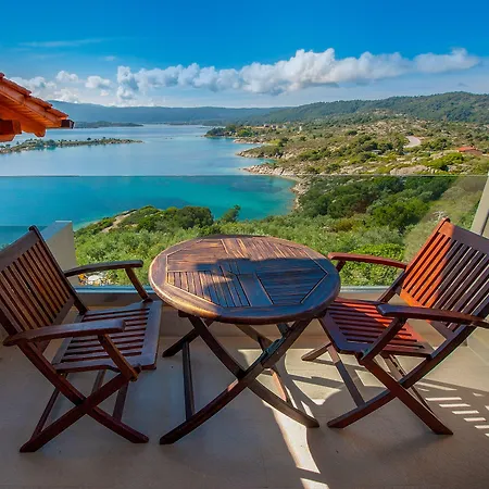 Apart Otel Thalassokipos Vourvourou