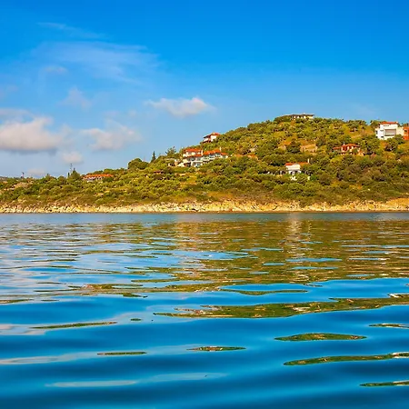 ξενοδοχειο θαλασσόκηπος Ξενοδοχείο με διαμερίσματα Βουρβουρού