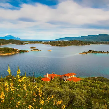 Thalassokipos * Vourvourou