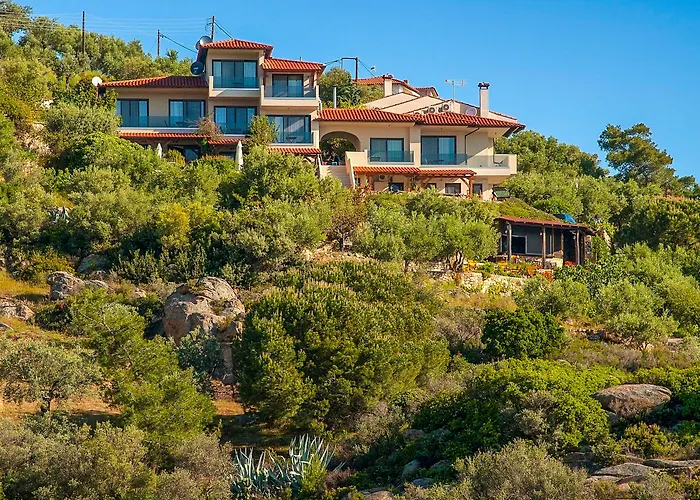 塔拉所奇波公寓 *