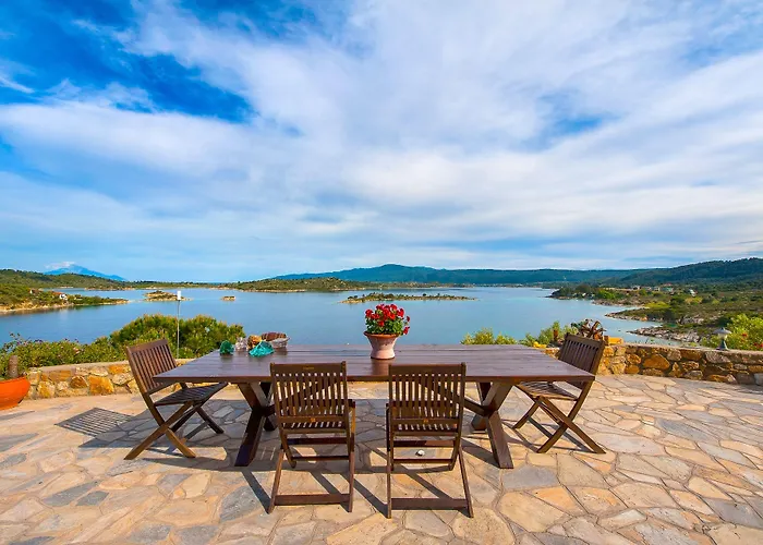 塔拉所奇波公寓 *