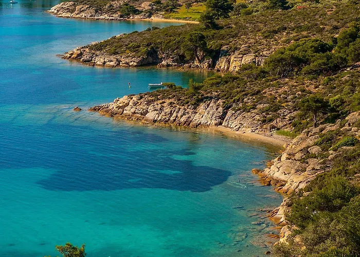 塔拉所奇波公寓 *