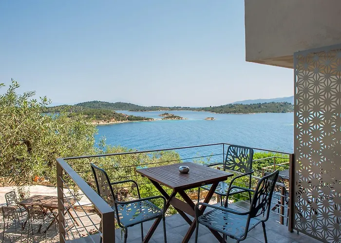 塔拉所奇波公寓 *