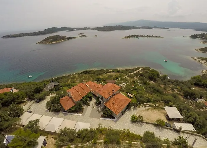 塔拉所奇波公寓 *